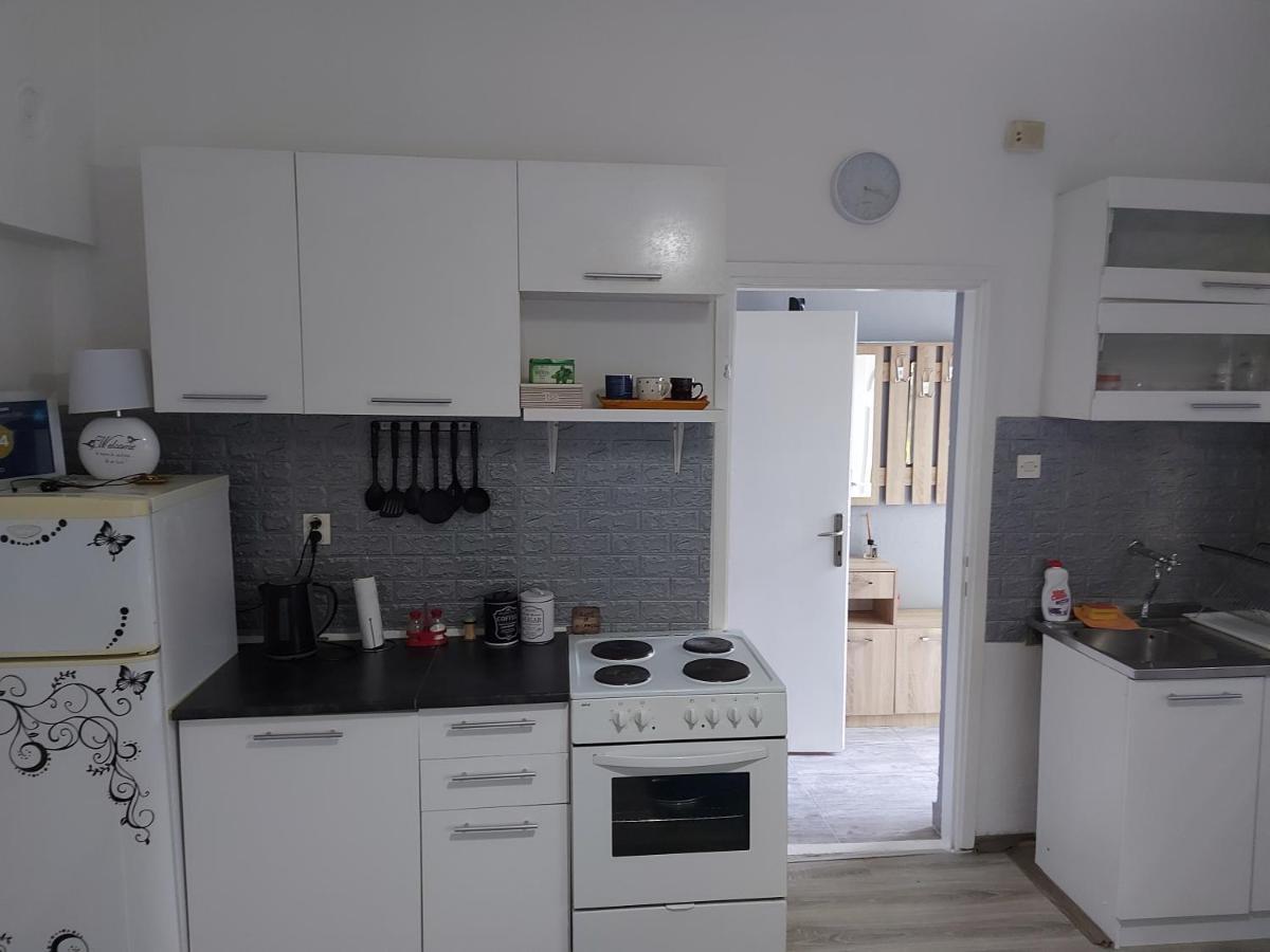 Eid Apartment Mostar Bagian luar foto